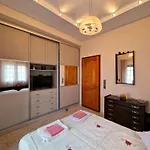 Nik Cougar Apartmnet Apartamento *
