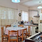 Nik Cougar Apartmnet Ermoupoli