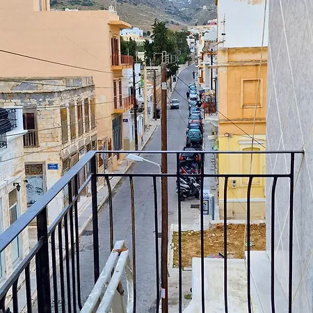 Nik Cougar Apartmnet * Ermoupoli