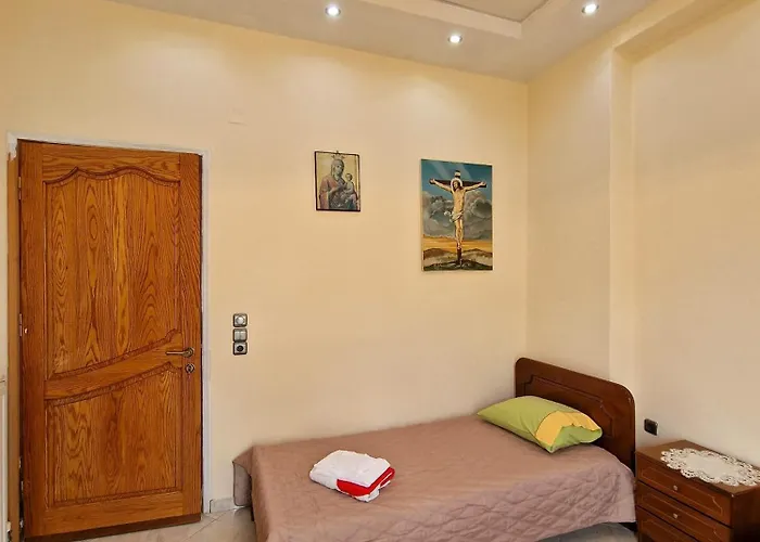 Nick Cougar Apartmnet Ermoupoli