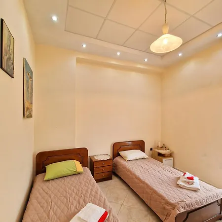 Nick Cougar Apartmnet * Ermoupoli