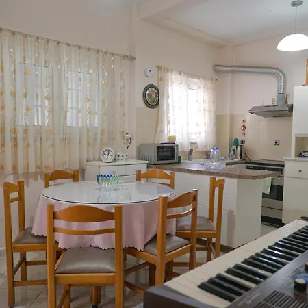 Nick Cougar Apartmnet Daire Ermoupoli