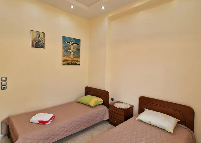 Nick Cougar Apartmnet