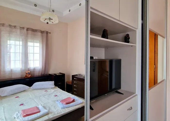 Nick Cougar Apartmnet * Ermoupoli